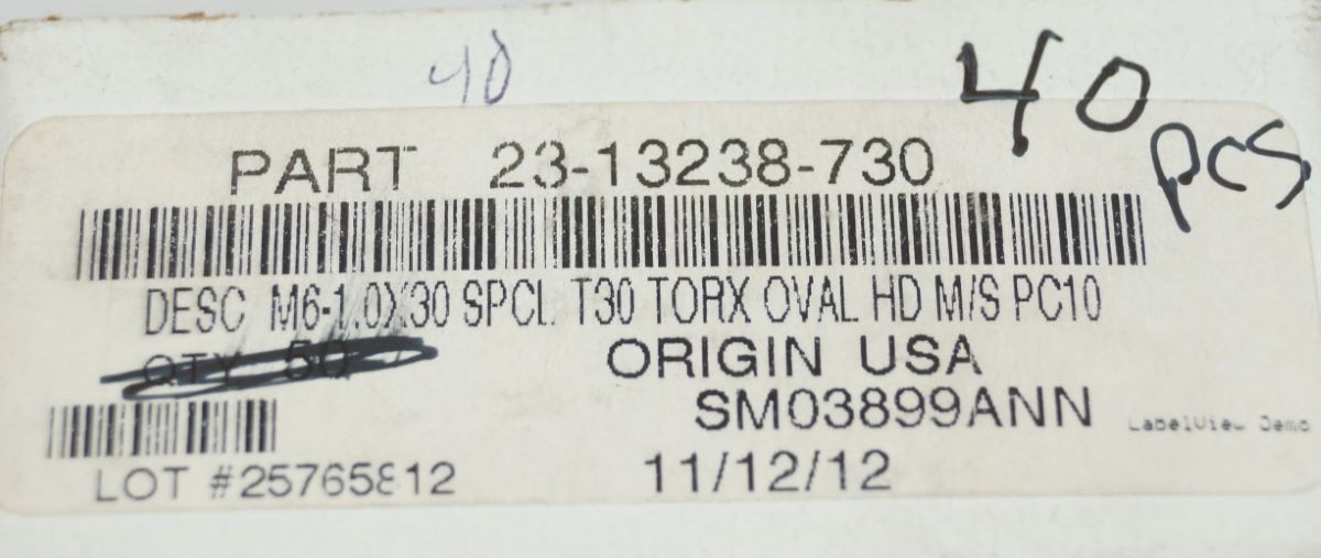 Screw Oval Head M6X1X30 D Freightliner 23-13238-730