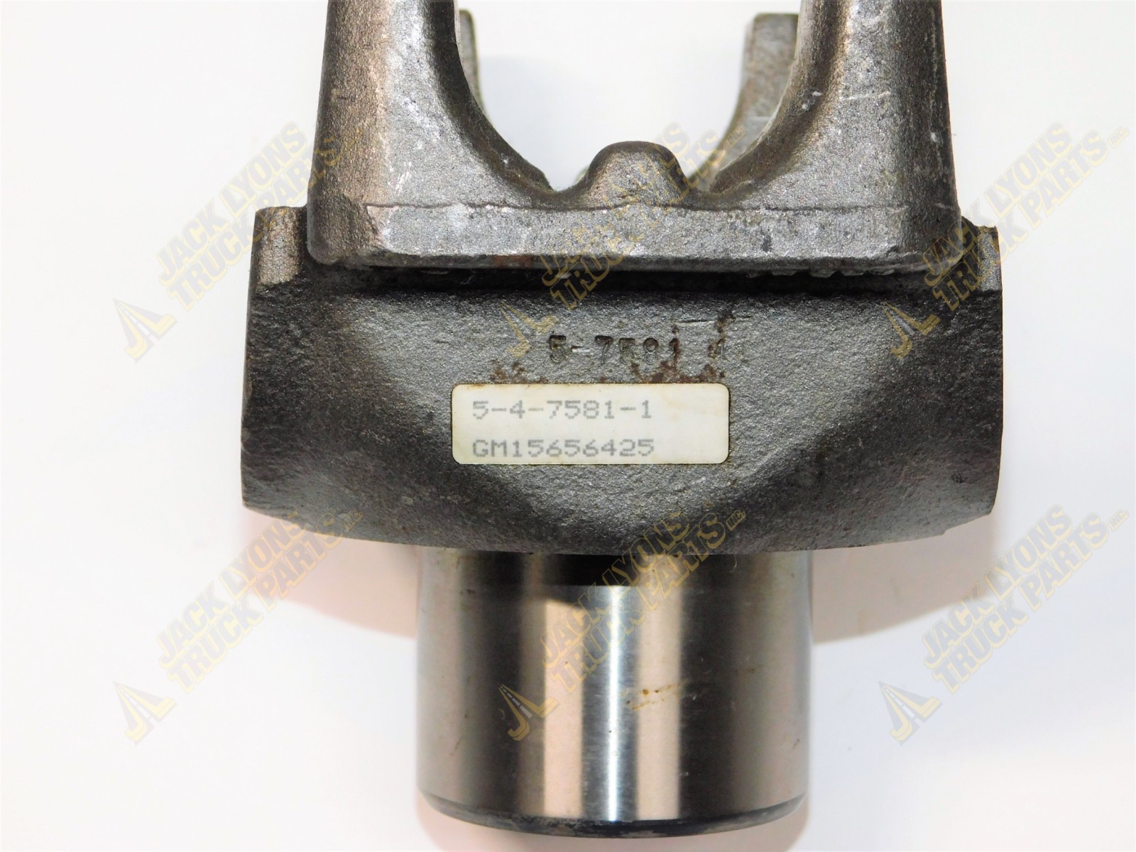 5-4-7581-1 DANA SPICER END YOKE – NEW OEM – OBSOLETE ITEM