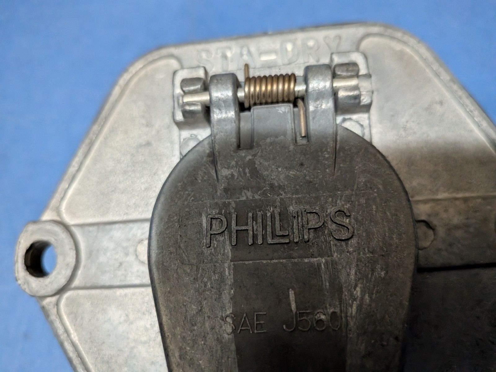 Phillips Sta-Dry 15-760 Replacement Socket Receptacle Face Plate, New Old Stock