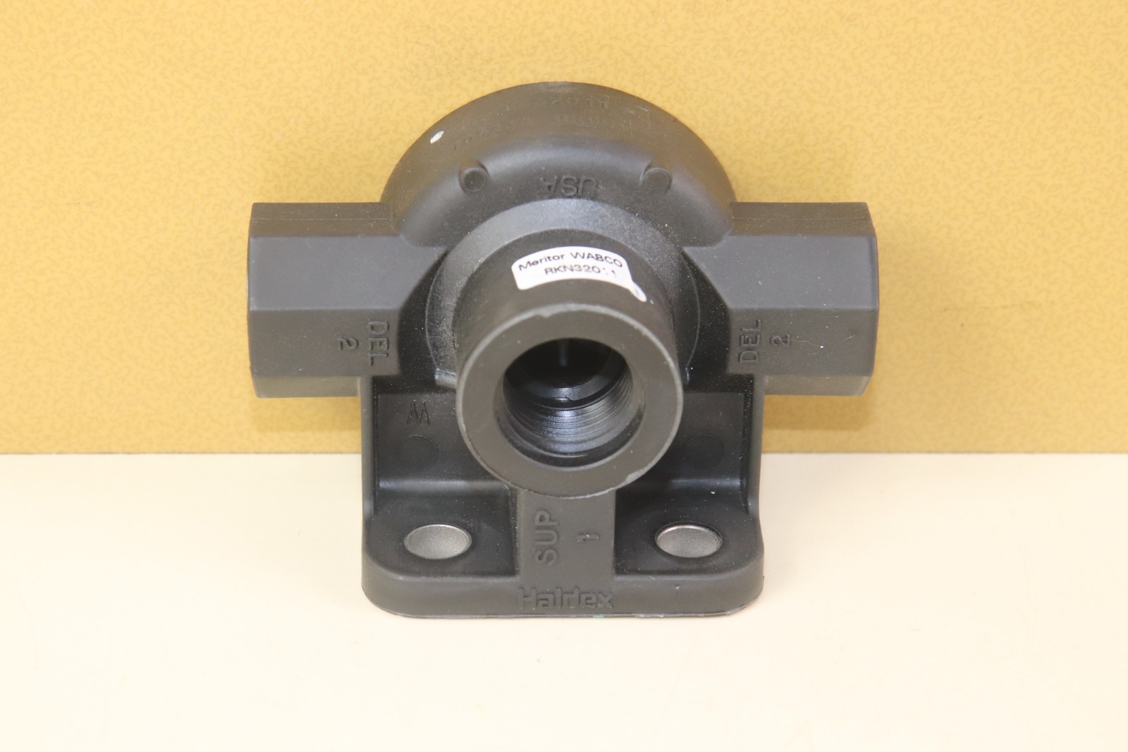 Meritor Wabco Quick Release Valve RKN32011 NEW