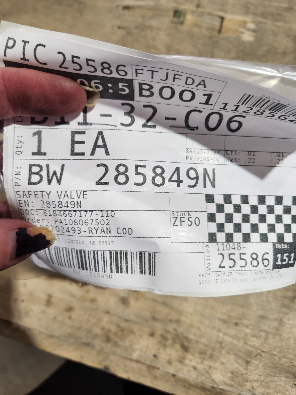 OEM Bendix 285849N Safety Valve 1/4-18 NPT in