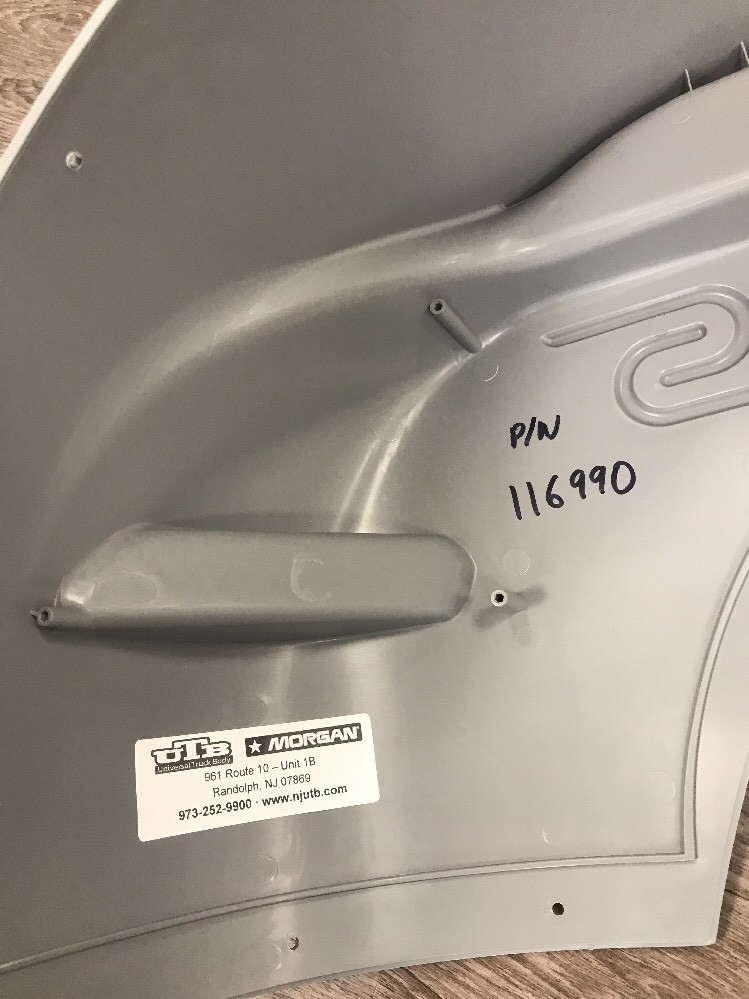Supreme Truck Body Style Complete Corner Cap Kit for 2018 + Unit Models – OEM