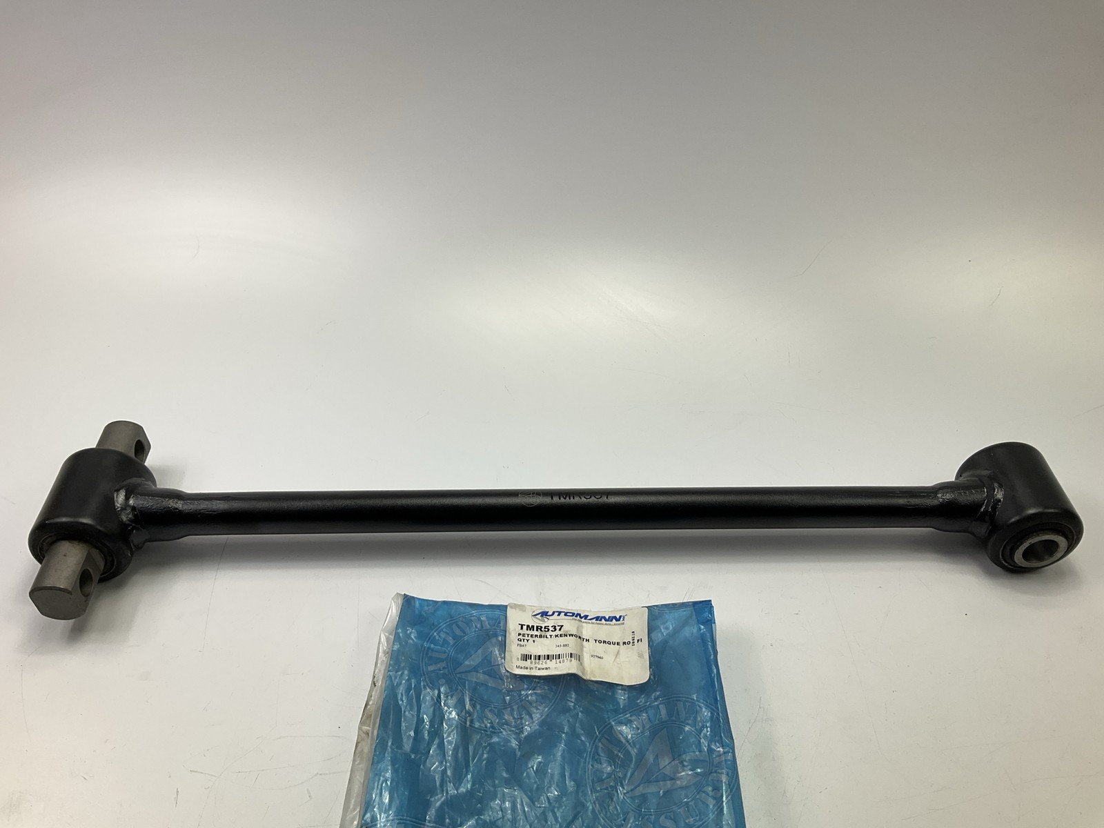 Automann TMR537 Front Torque Rod For Kenworth T660, Peterbilt 379