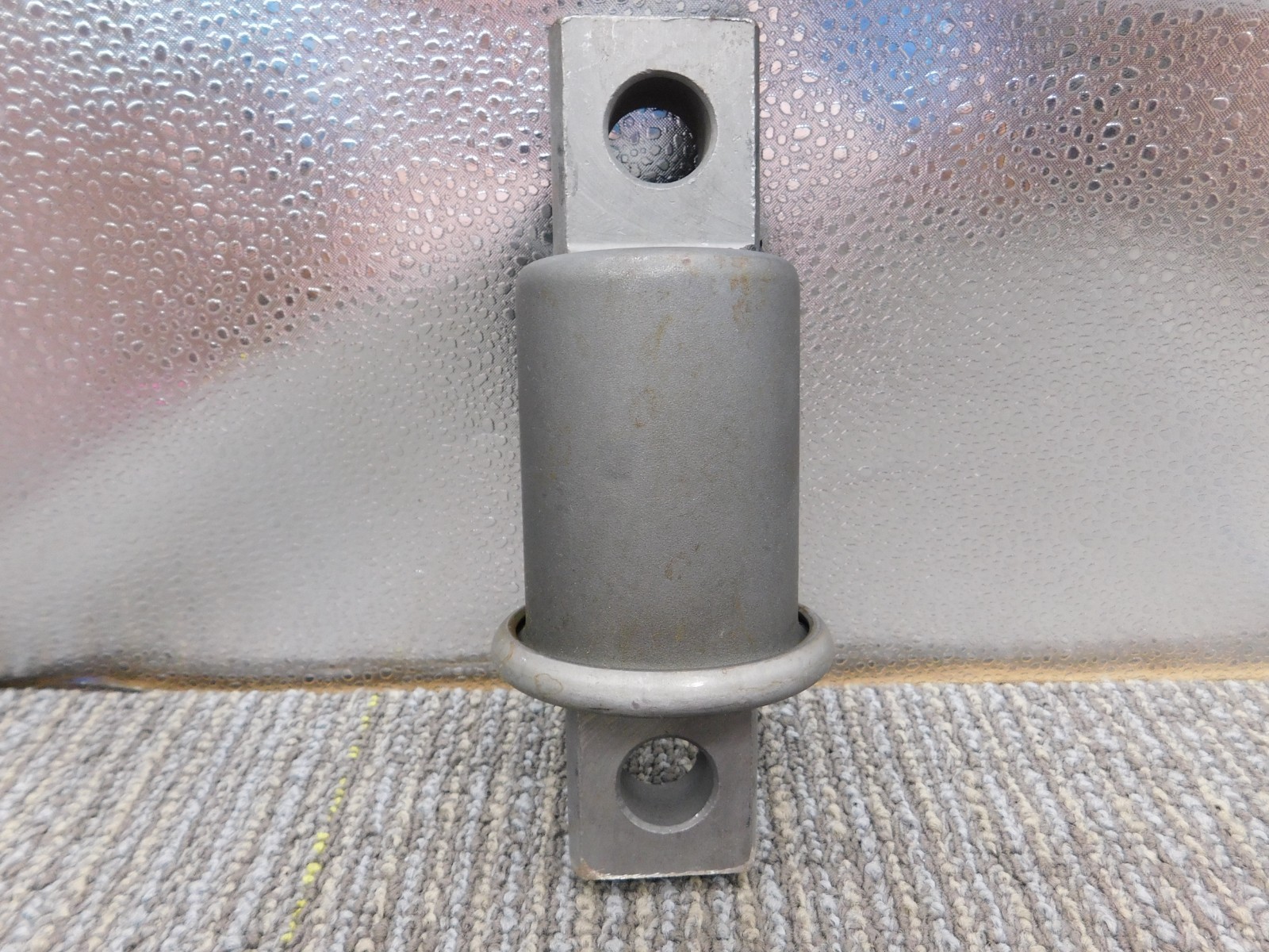 NEW PACCAR P52296 BUSHING-RUBBER CAN W/ANTI BUJE LAL TA 880230 PAT 6430774