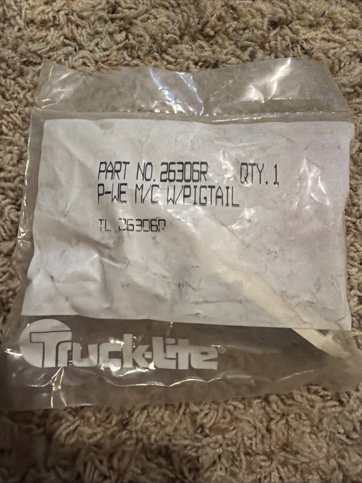 NEW Truck Lite 26306R PWE M/C With Pigtail *FREE SHIPPING*