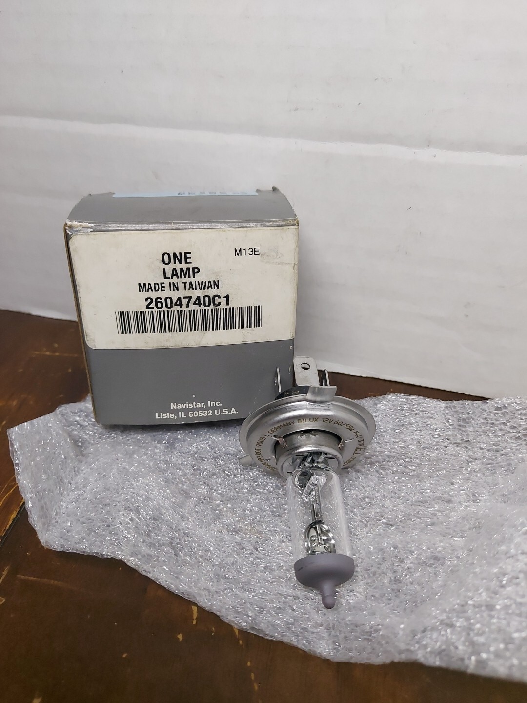 NOS InternationalNavistar 2604740C1 Lamp Incandescent 12 V 60/55 W