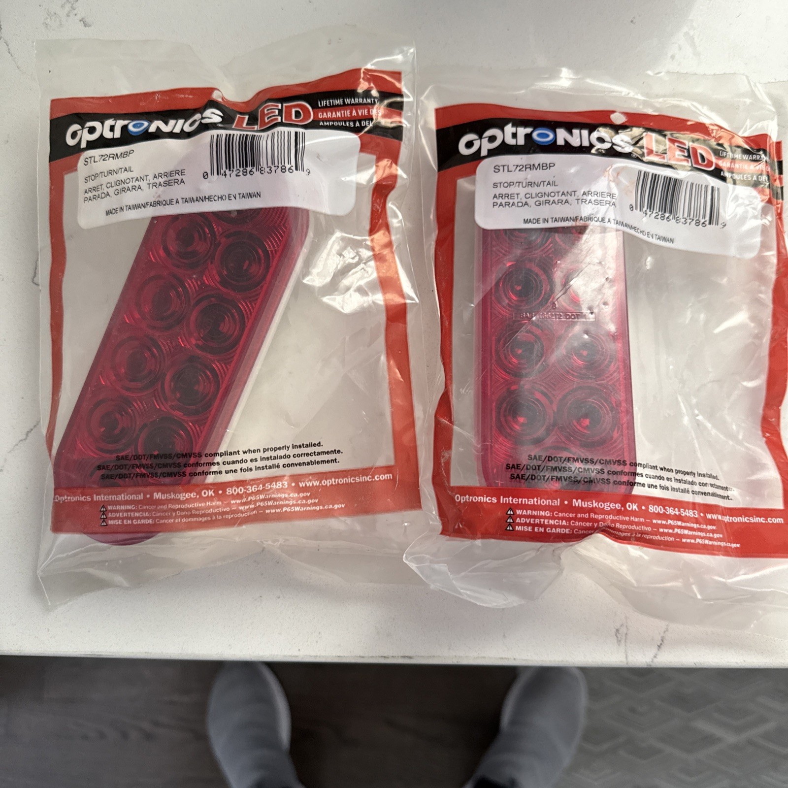 STL72MBP Optronics 6″ OVAL 10 LED RED STOP/TURN/ TAIL LIGHT