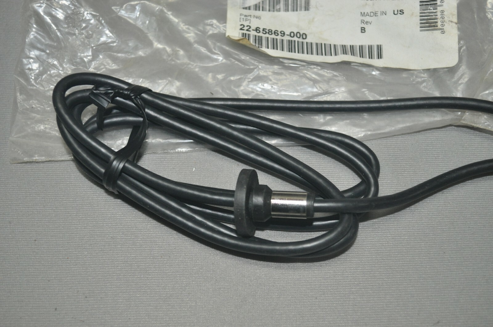 GENUINE OEM STERLING ANTENNA -AM/FM CABLE PAT # 22-65869-000 NOS FREE SHIPPING