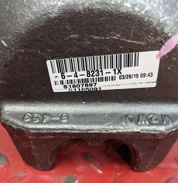 Dana Spicer Differential Pinion Shaft End Yoke Assembly 6-4-8231-1X