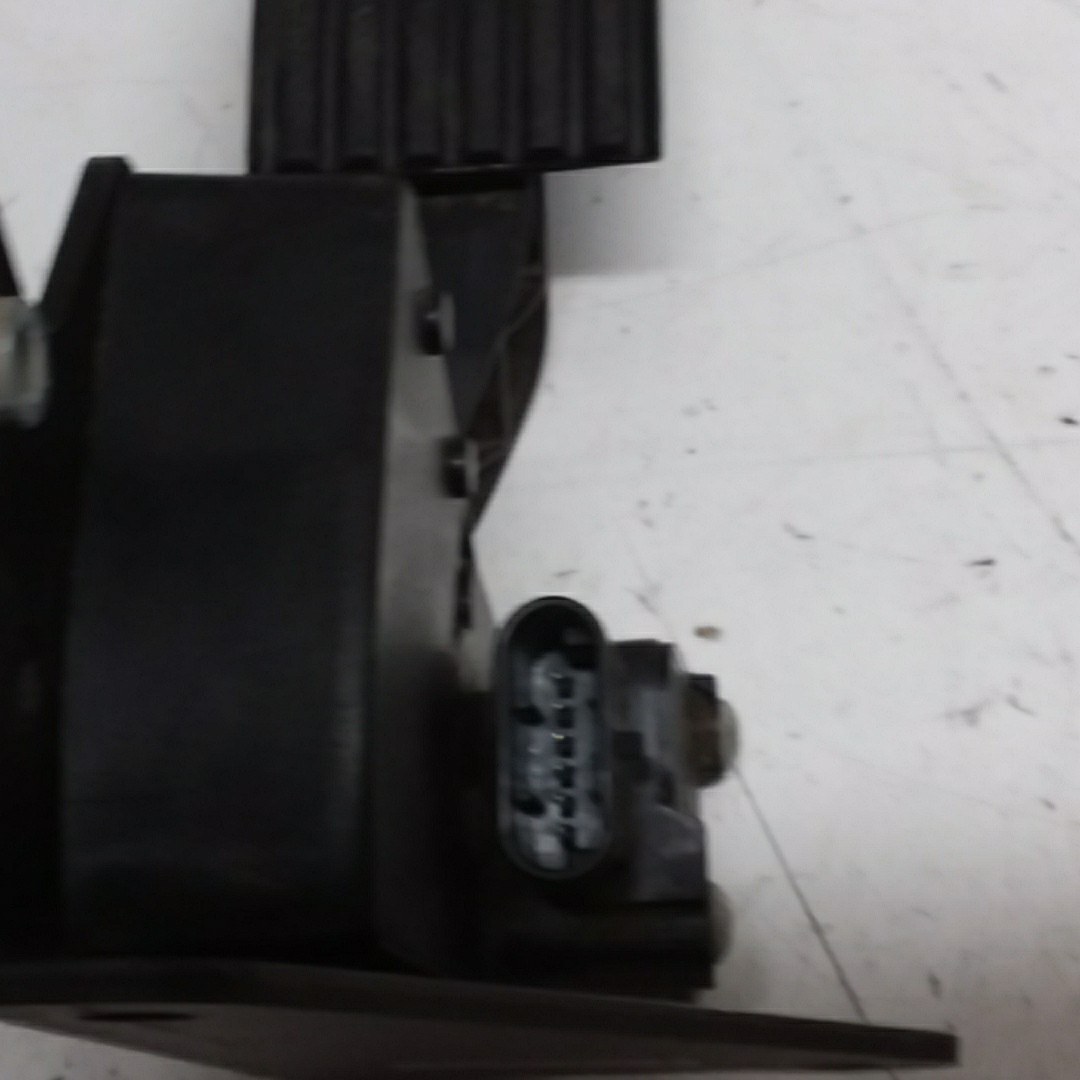 5020021 Bendix Fuel Pedal Accelerator With Williams Control Item #3472