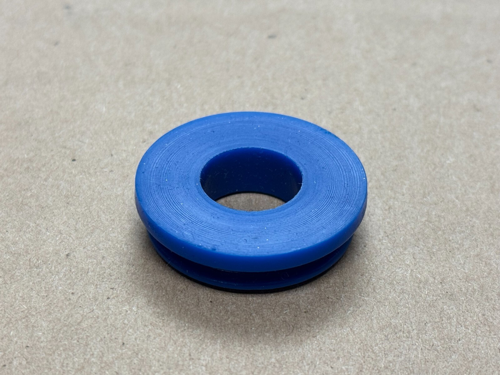 Energy Suspension 90.9017B Universal Blue Hyper Flex Poly Glad Hand Seal – Each