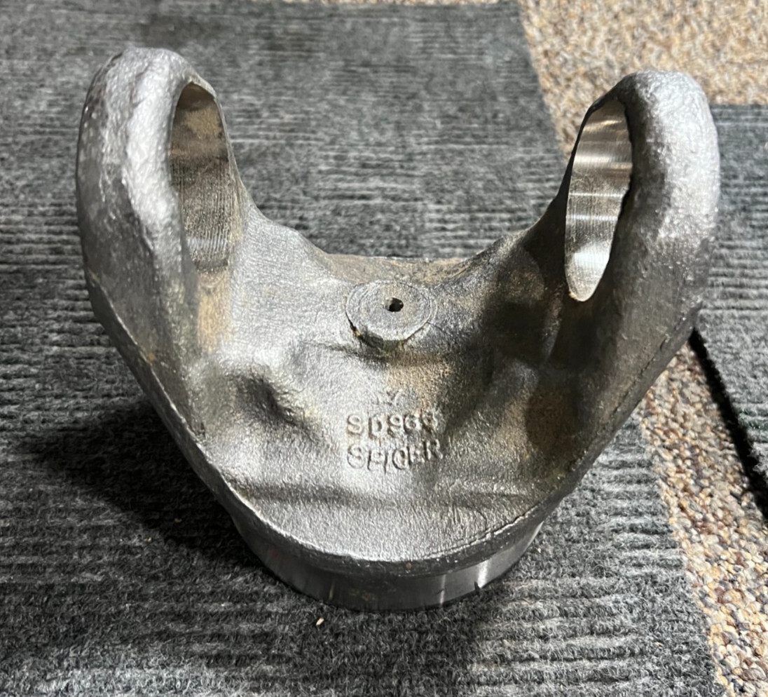 Spicer Drive Shaft Weld On Tube Yoke, Cast Iron SD966