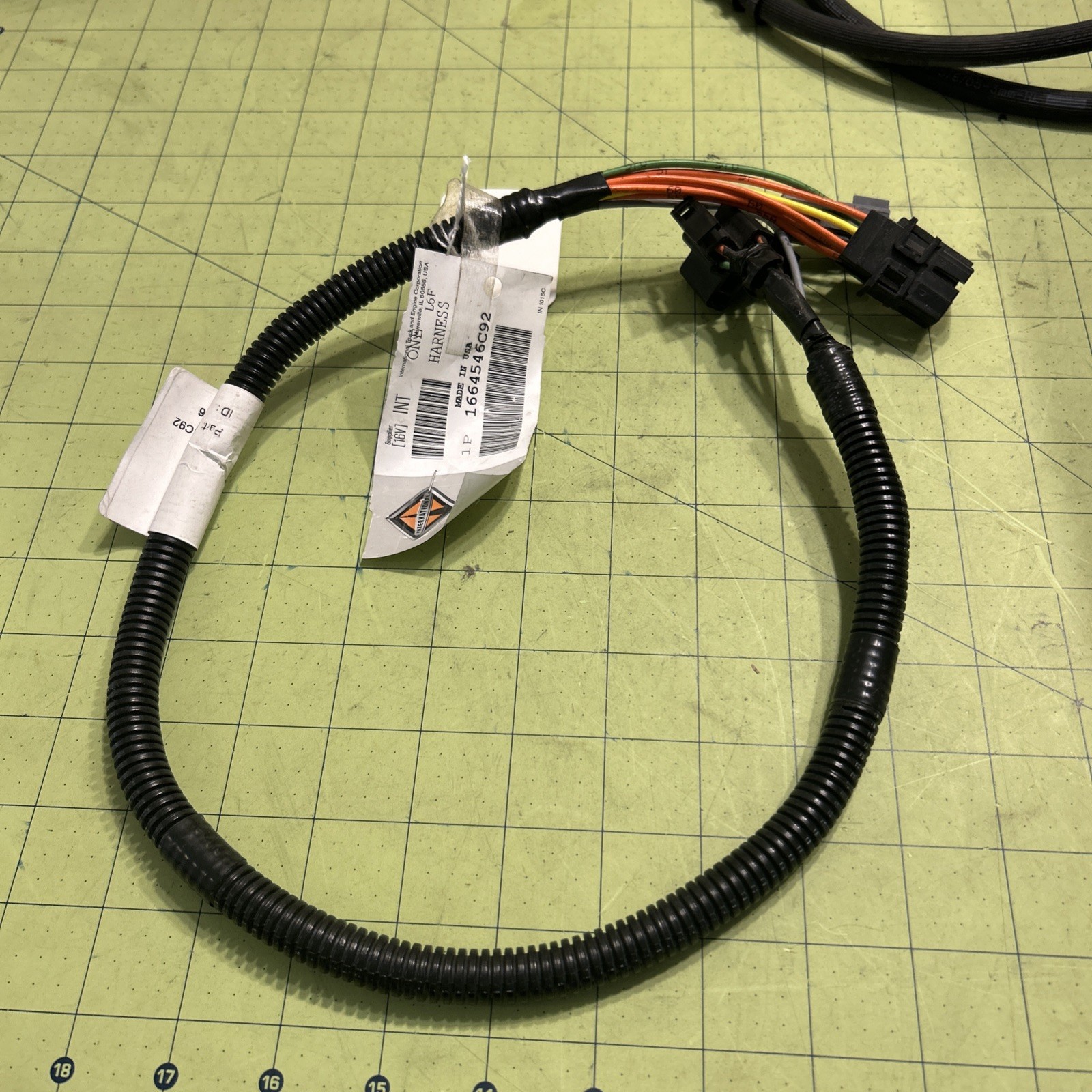NEW Navistar International Turn Signal Harness 1664546C92