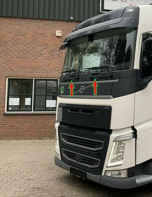 Volvo FH4 2013-2020 TOP OF GRILL HOLDER CHROME Stainless Steel 2 Pcs.