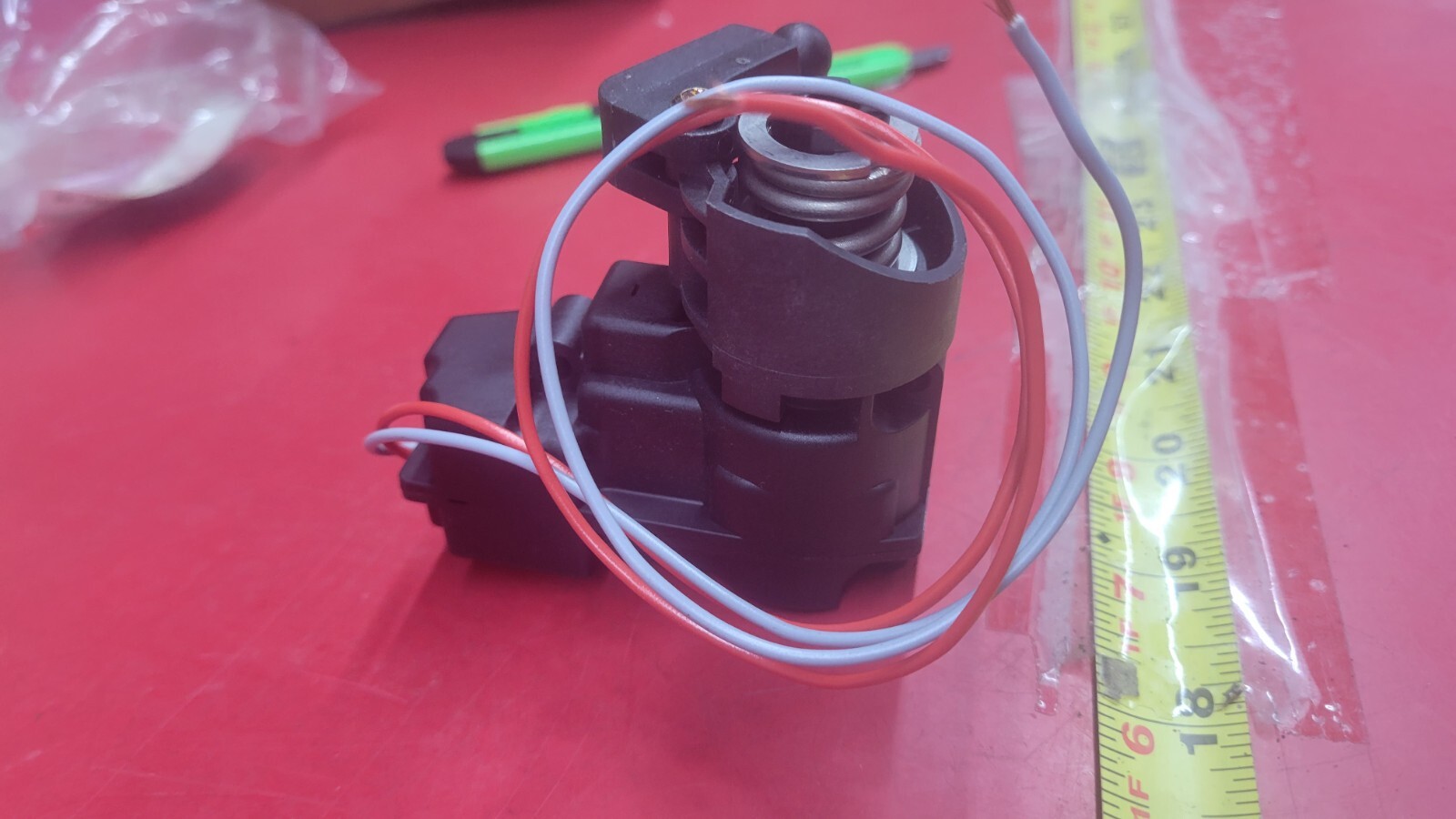 3092045 GENUINE VOLVO OEM ACTUATOR WITH GREY/RED WIRES NOS