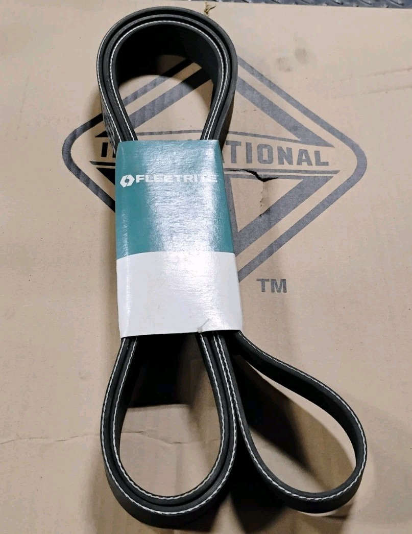 NOS Genuine International Navistar Fleetrite Serpentine Belt 3666267C1 10PK2825