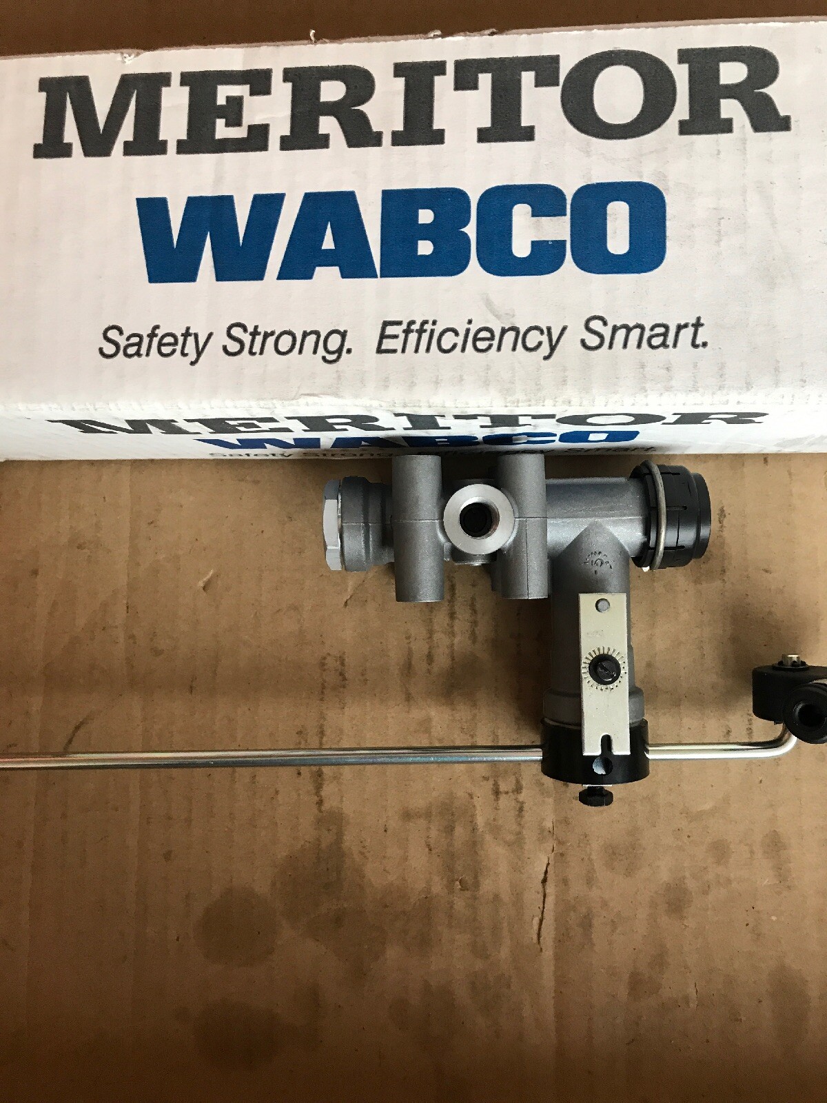S464-006-003-0, S6460060030 New OEM Meritor Wabco Leveling Valve