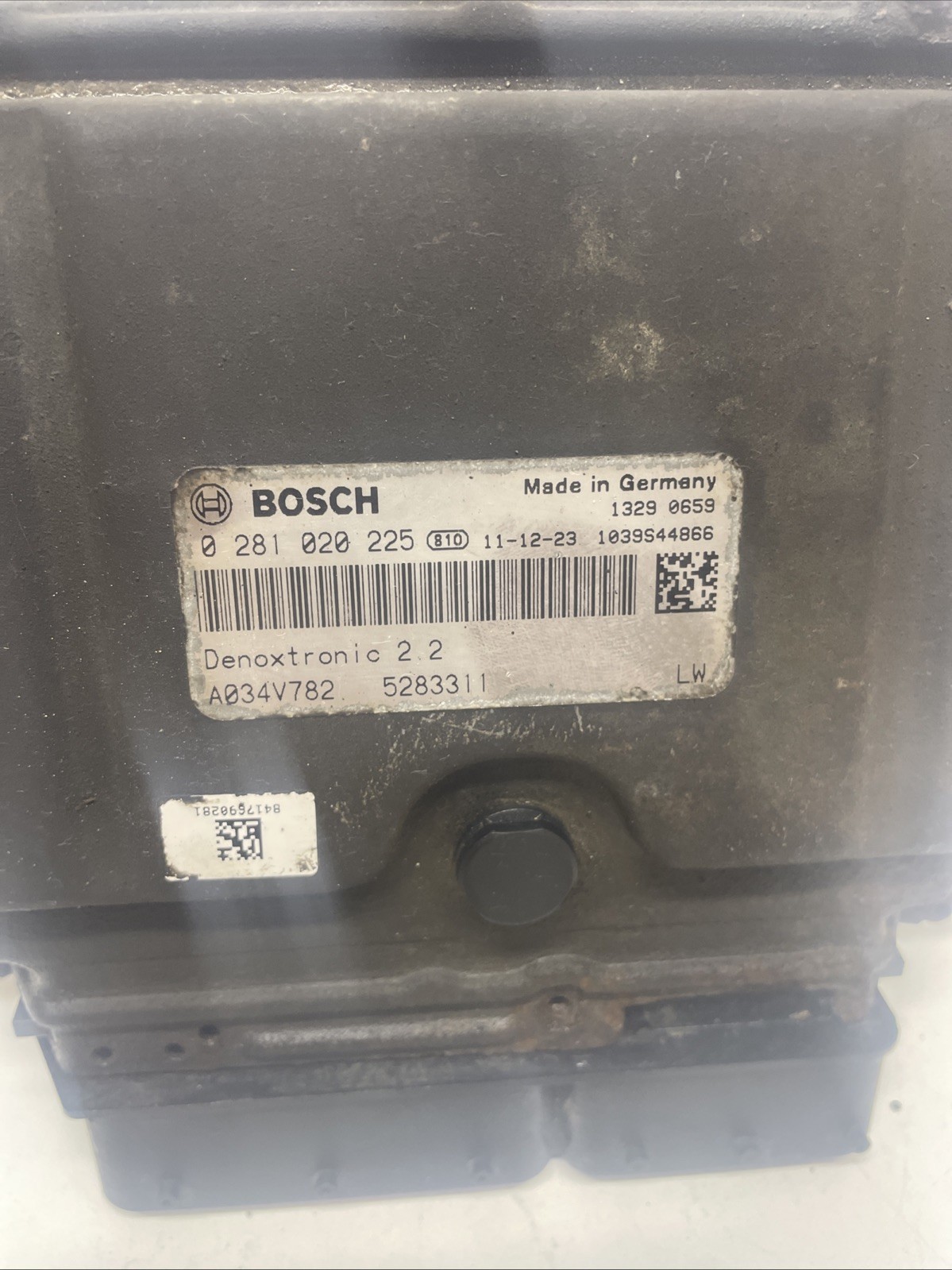 Bosch 0281020225 ACM DEF Control Module #2472