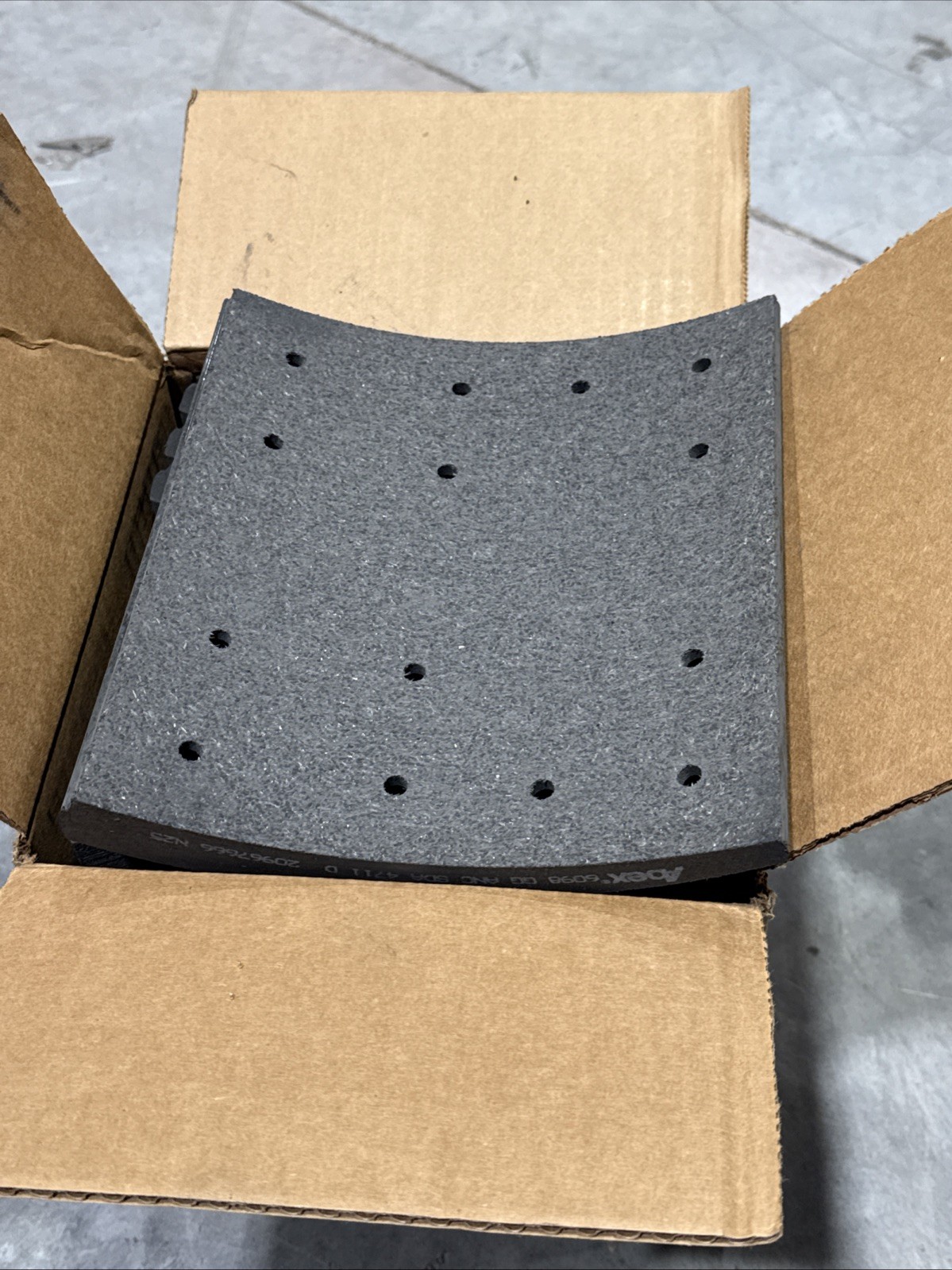 Federal-Mogul SDA4711D-S47 Abex Friction Drum Brake Shoe Set new