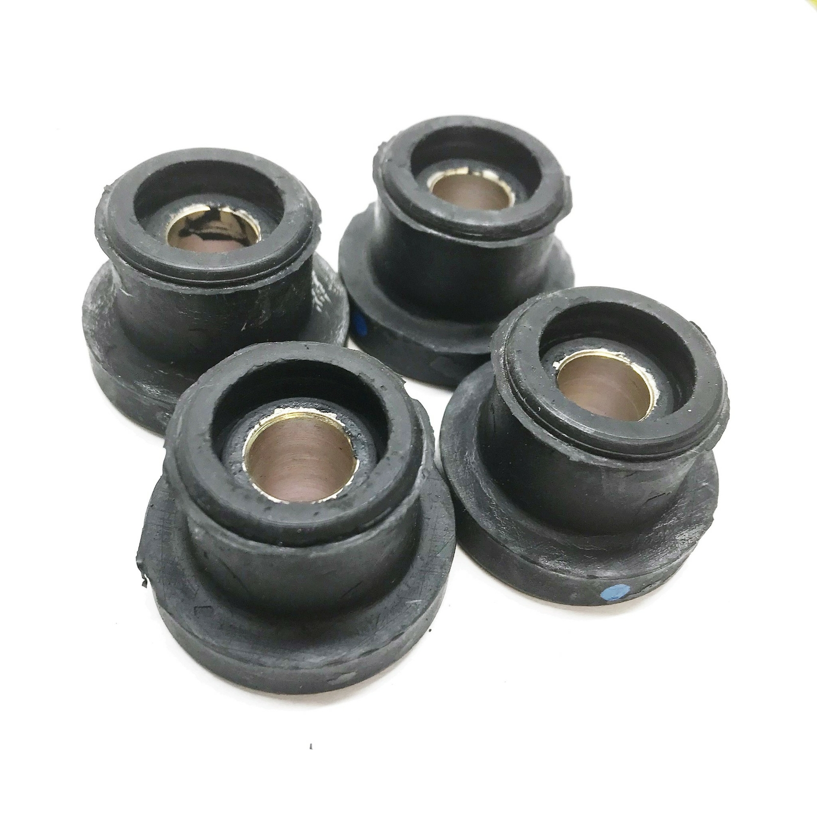 New Flyer Rubber Mount 8110071 [Lot of 4] NOS