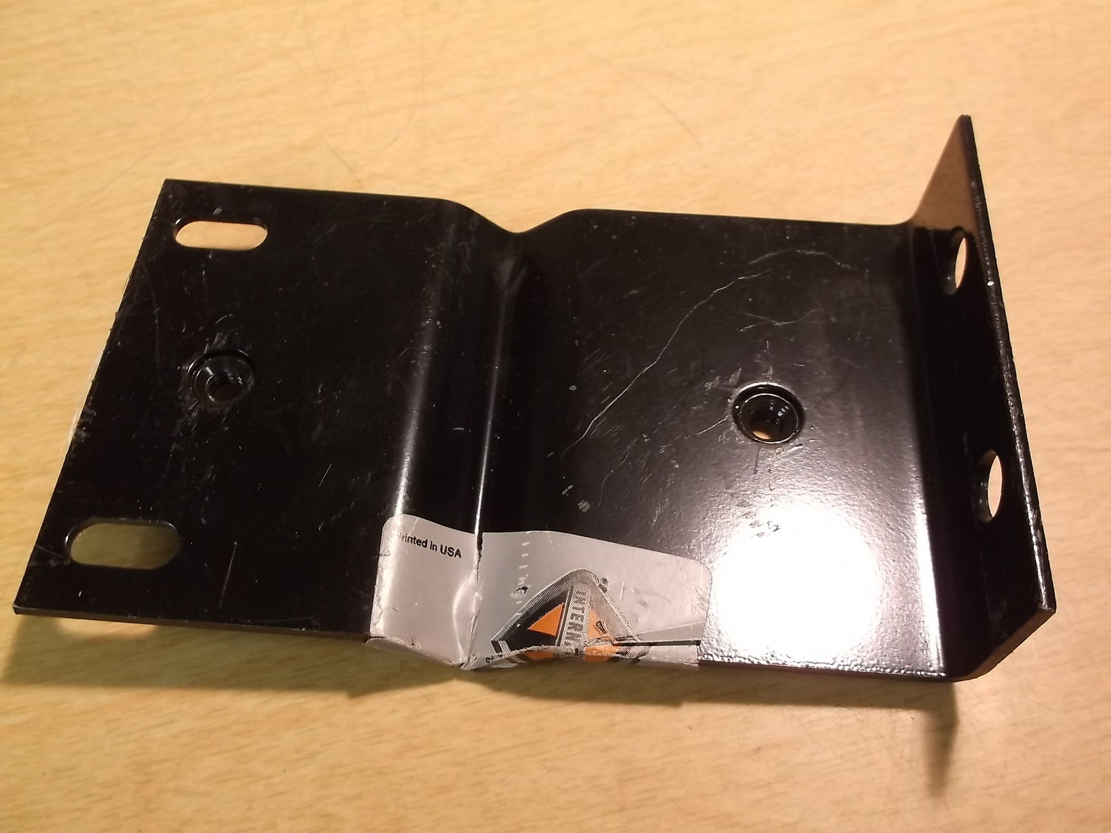 NEW International Navistar Bracket 1686824C1 *FREE SHIPPING*