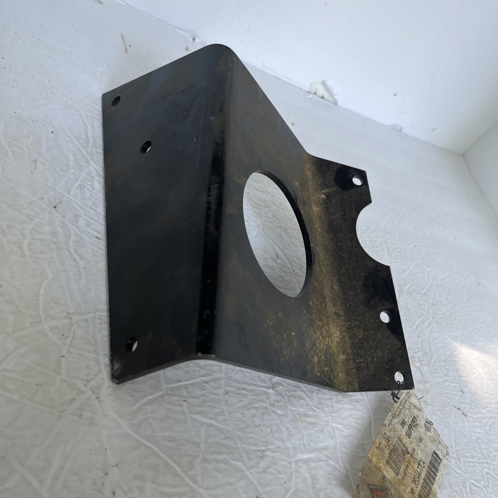 International Trucks part # 3504477C4 New Parking Brake Lever Bracket