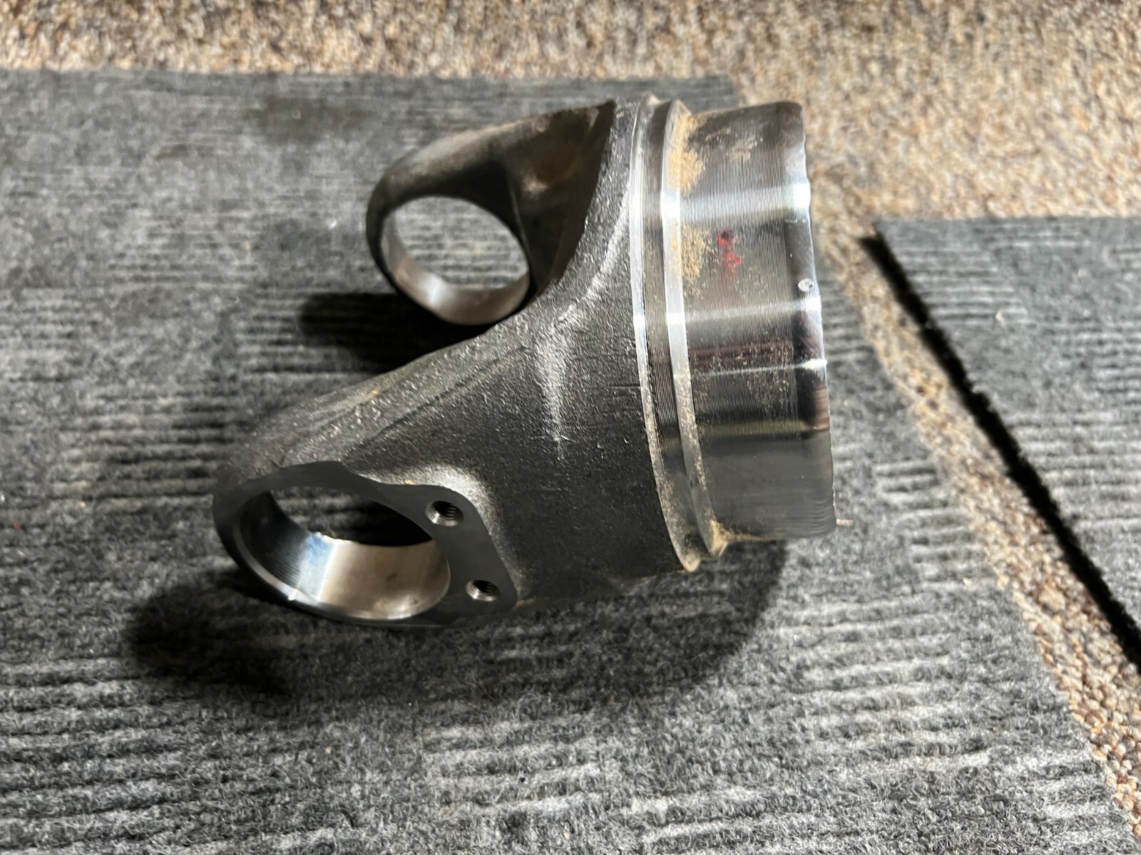 Spicer Drive Shaft Weld On Tube Yoke, Cast Iron SD966