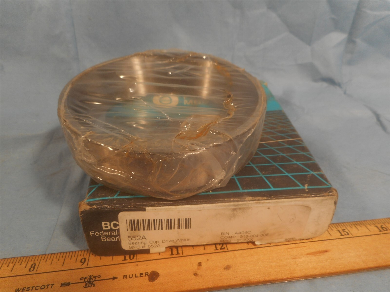 BCA Federal Mogul 552A Tapered Roller Bearing Cup Race New