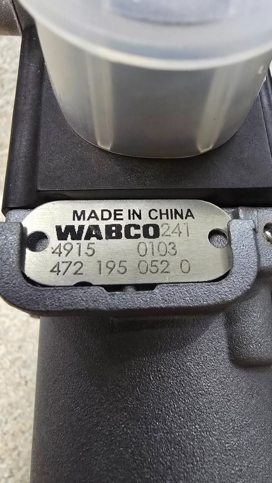 Mack Mod Adapter Kit 8235-R950127 ABS Modulator Valve 4721950520