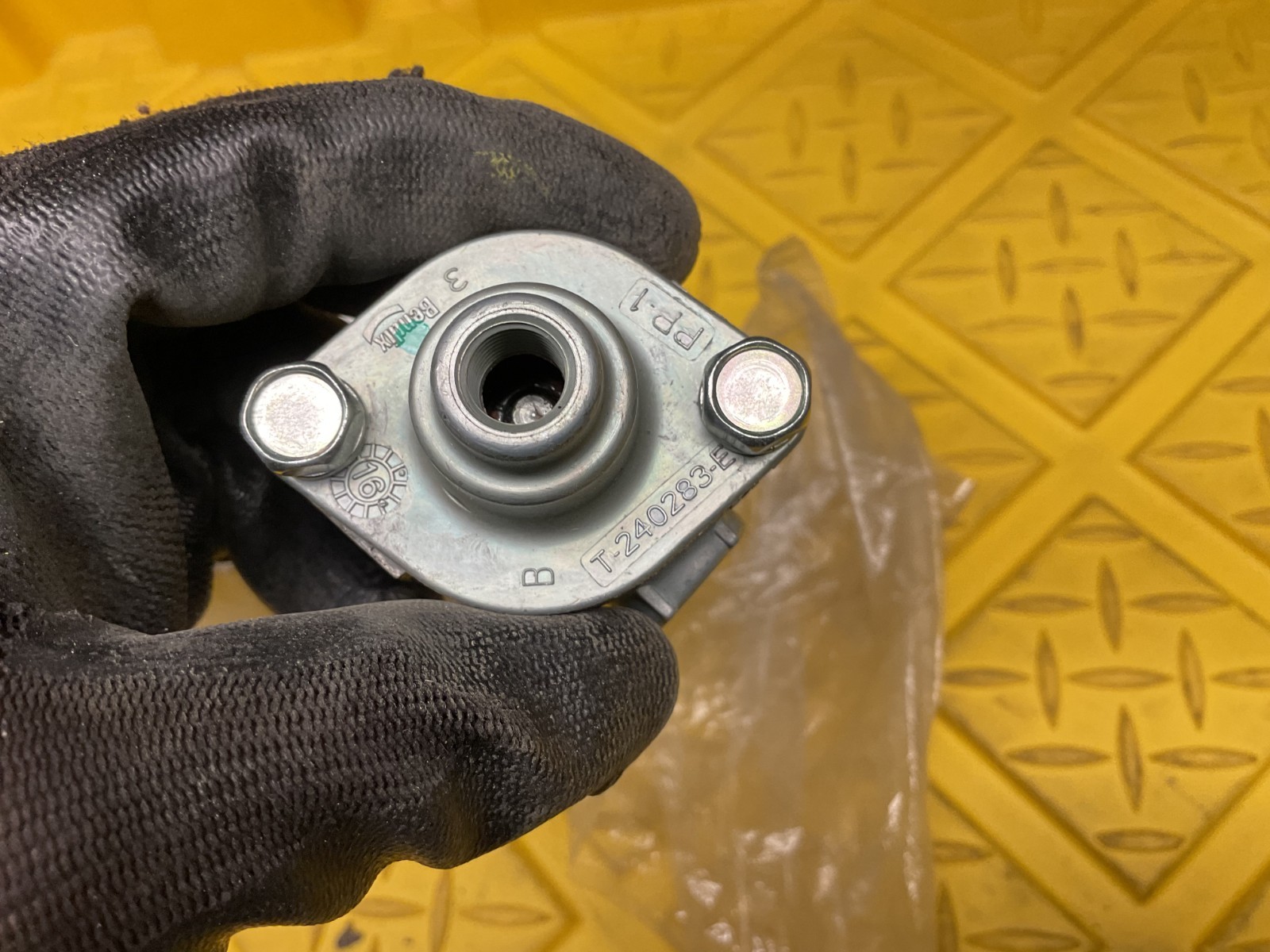 Bendix Remanufactured Outright PP-1 Control Valve PN OR276567X