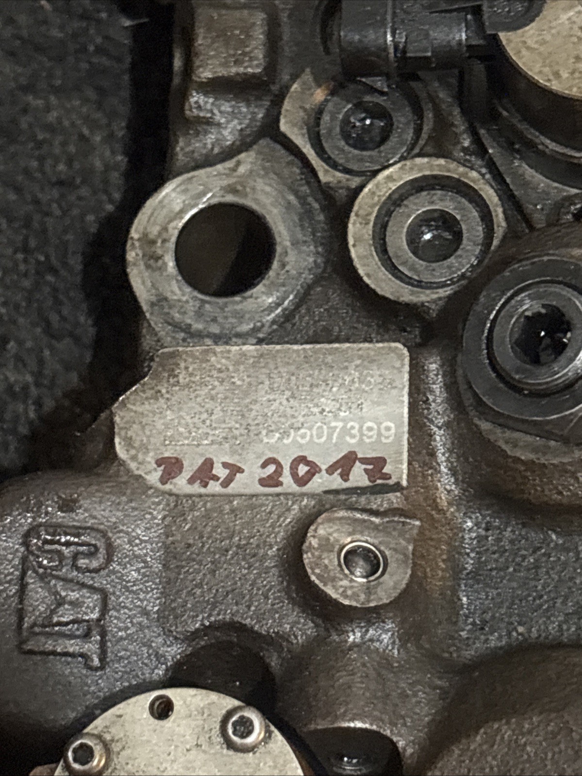 CATERPILLAR C15 Model 6NZ ENGINE JAKE BRAKE 305-0639
