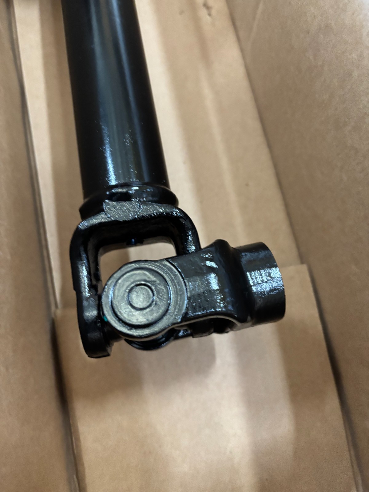 NEW International 3819790C91 Shaft Steering Assy