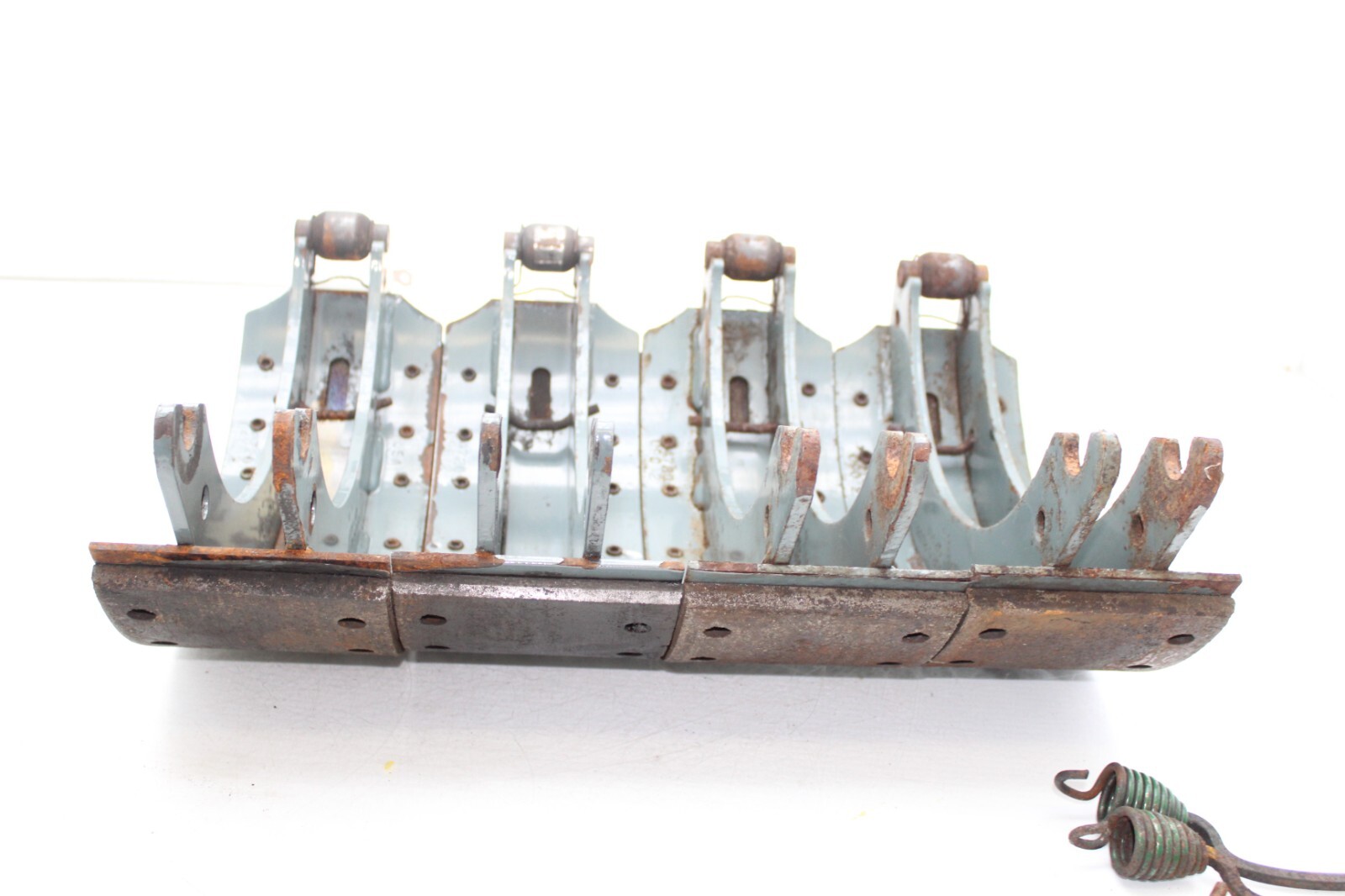 2013 FREIGHTLINER CASCADIA MERITOR DRUM BRAKE SHOES & HARDWARE KIT Q8991
