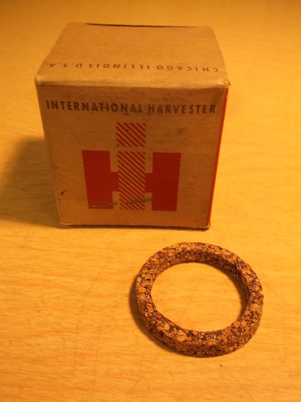 NEW International Harvester NOS Gasket 873173R1 *FREE SHIPPING*