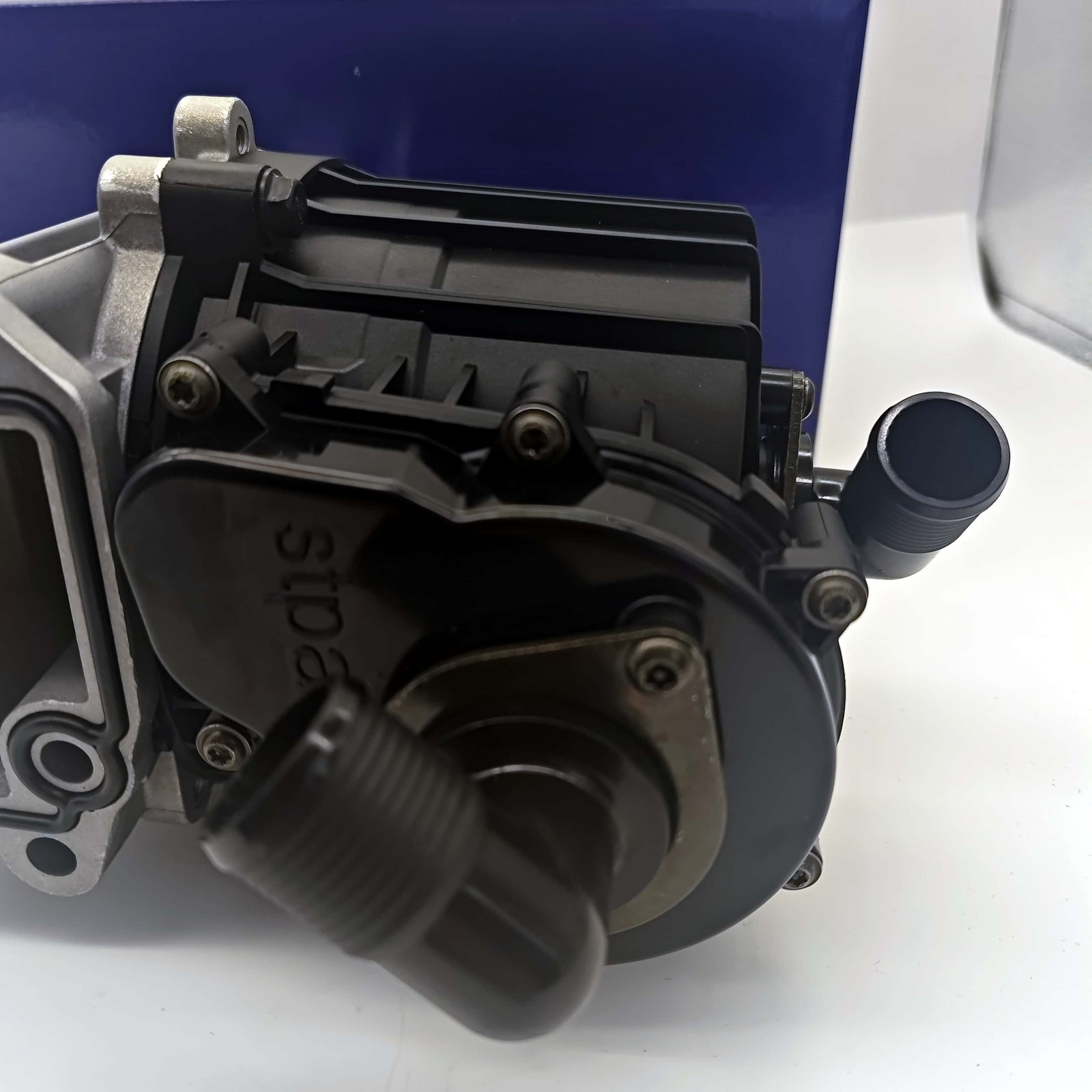 Oil Crankcase Ventilation Separator For Volvo D13 MP8 21122541 20499419 Truck