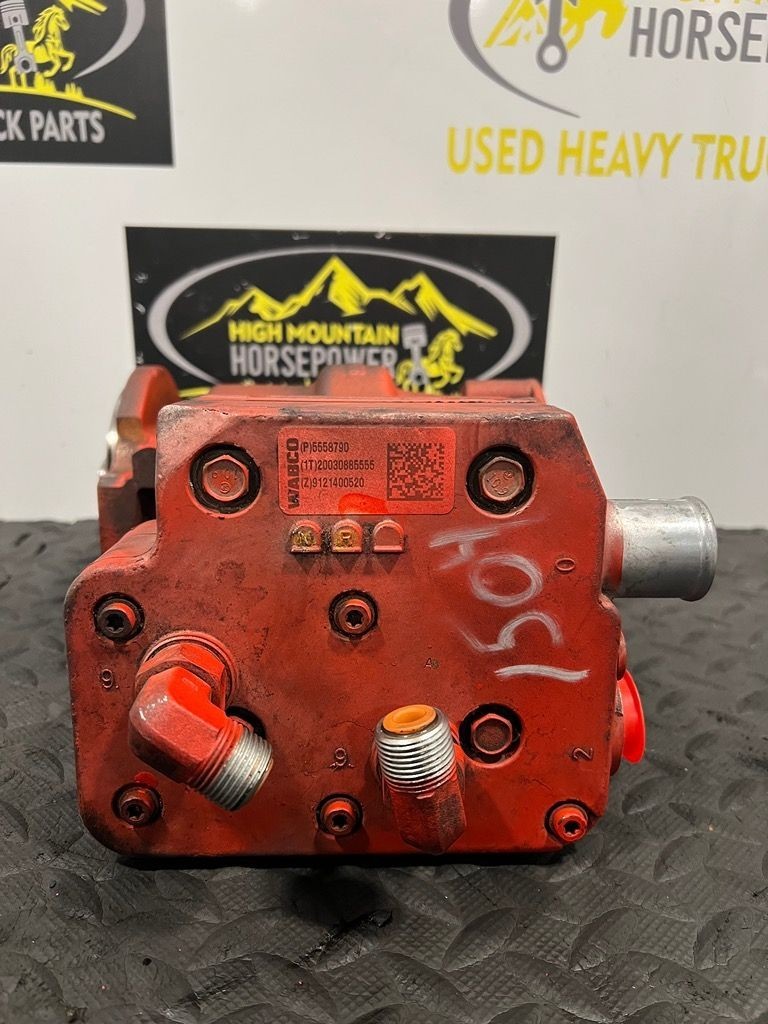 Cummins X15 Engine Air Compressor *LOW MILEAGE!* P/N: 5558790 (TAG# 18079)
