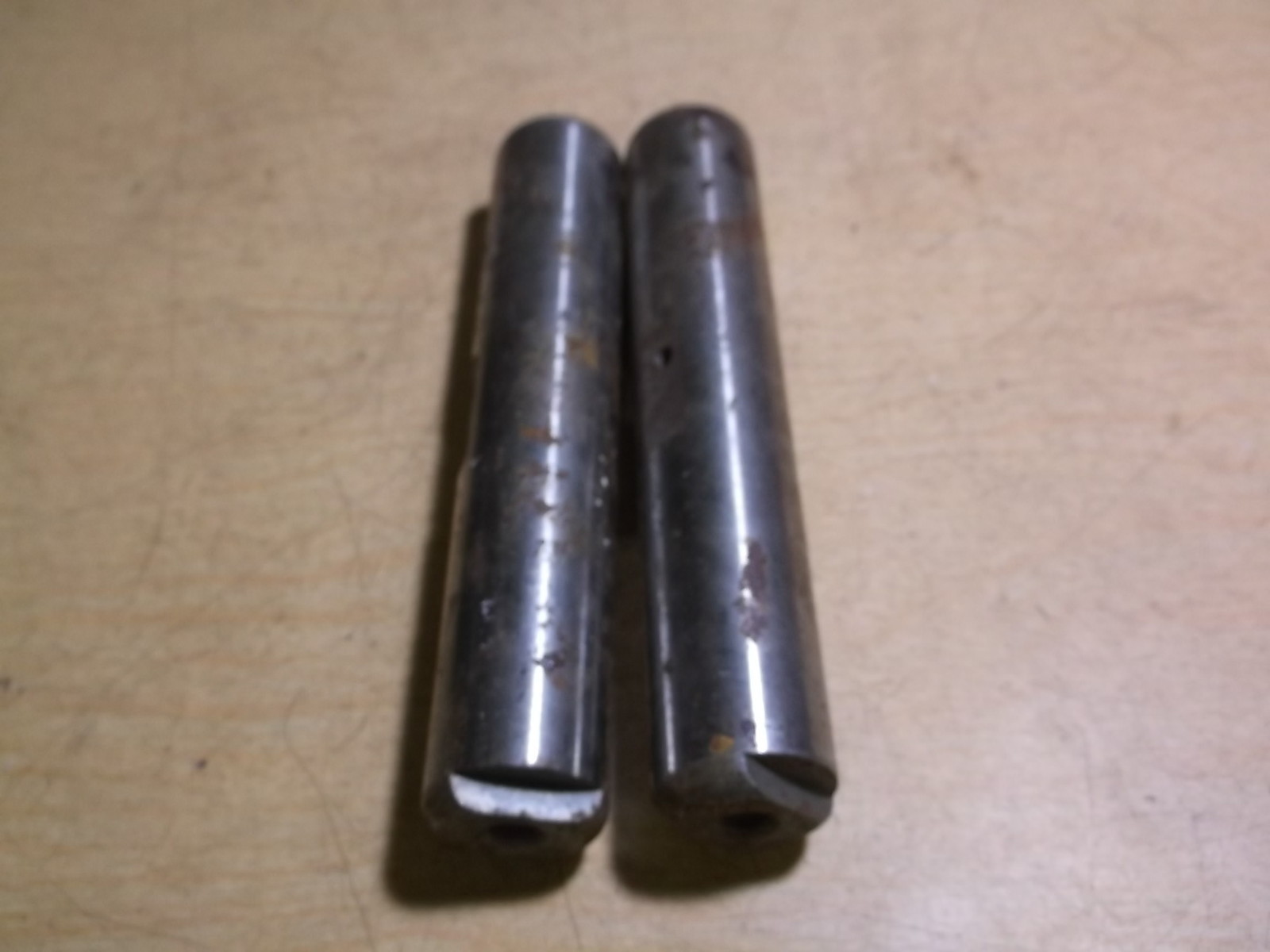NEW Ford F7HT-5A314-DA Front Spring King Pin Set of 2 *FREE SHIPPING*
