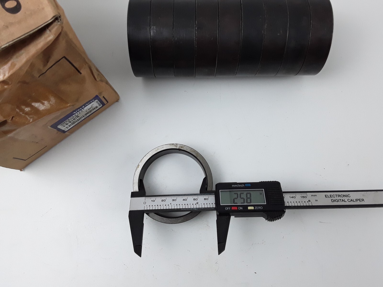 Spacer sleeve Volvo A25D A25E A25F A25F/G A30D A30E A30F A30F/G A35D A40D T450D
