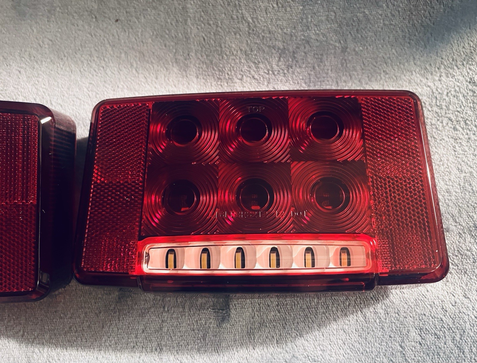 Rectangle LED Combination Light for Commercial Trucks Like Prostar, 7000 Series