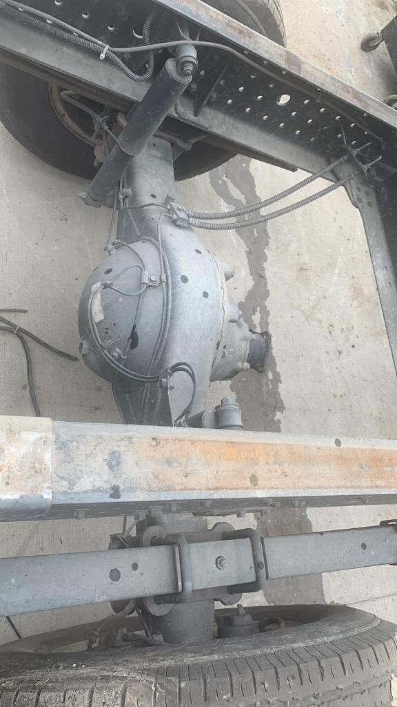 **REAR DRIVE SHAFT, 3 PIECES** MITSUBISHI FUSO 2017 FEC52S 3,0L DIESEL AT