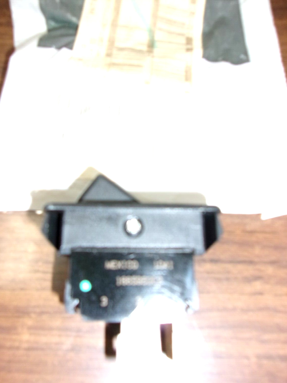 1665950C2 THROTTLE SWITCH O.E.M. NAVISTAR