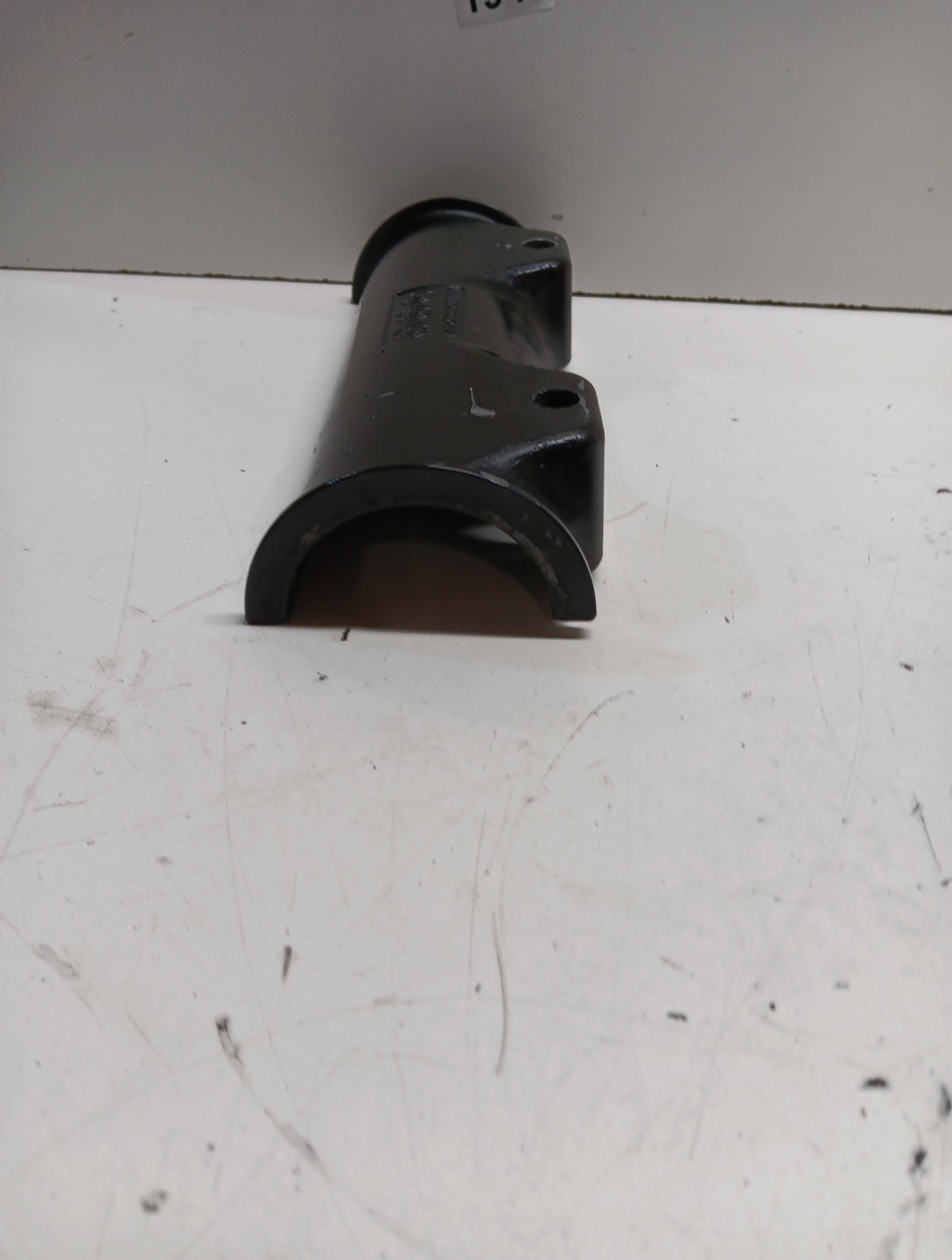 17-20555-001 Genuine Freightliner Upper Hood Pivot Carrier OEM, Item #1949