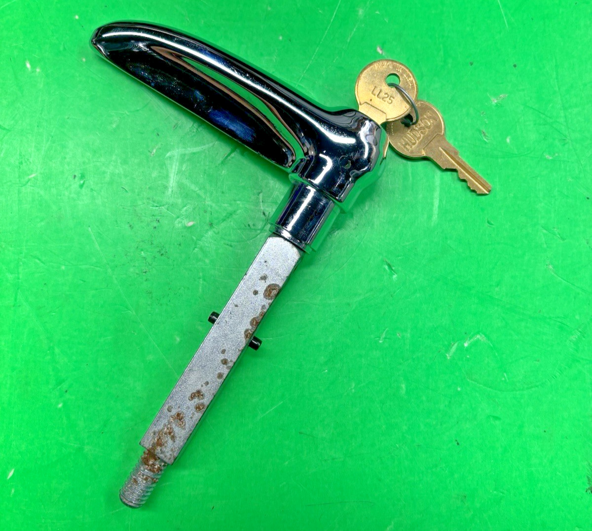 BLUE BIRD 1062132 CHROME LOCKING DOOR HANDLE WITH 2 KEYS🔑FREE SHIPPING🔑
