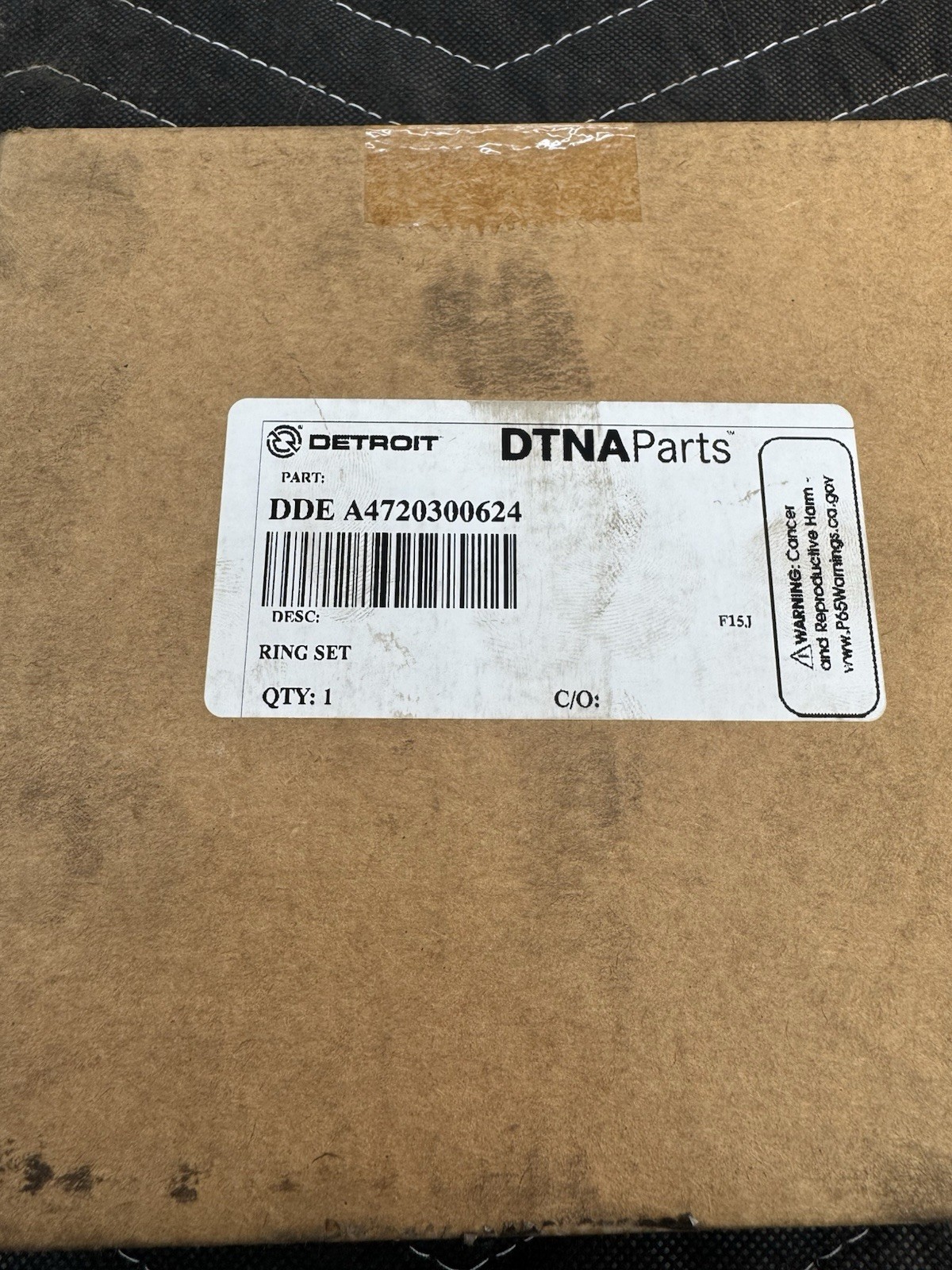 Genuine Detroit RING SET, P/N DDE A4720300624