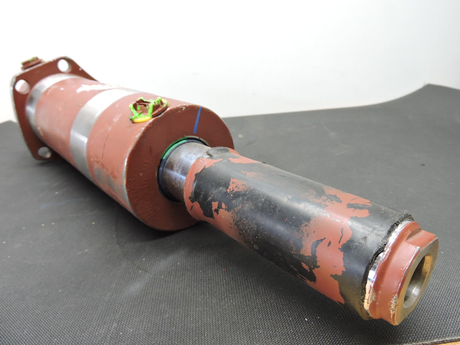 Dana Spicer Hydraulic Cylinder 279.24.620.03 / 279.24.620 – New Other: Unit is b