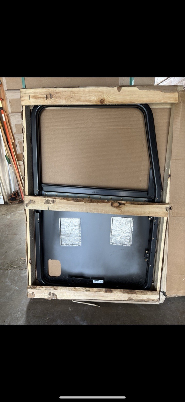 PETERBILT DOOR ASSY-CAB SGL STOP LH R25-6065-100 NEW IN BOX