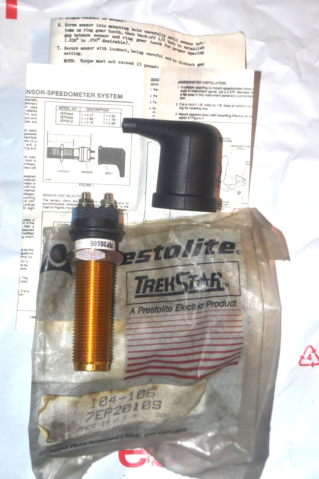 Speed Sensor Genuine PRESTOLITE 104-106 Leece Neville Freightliner Speed Sensor