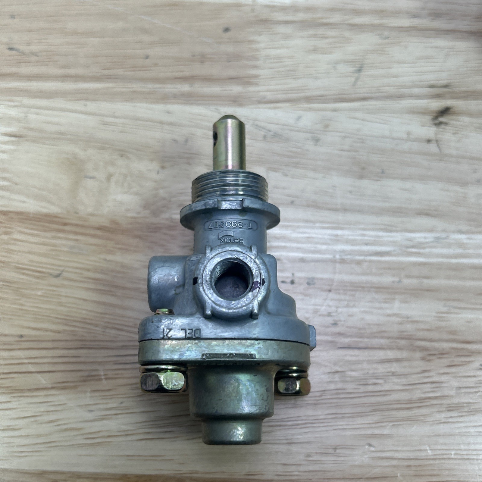Lot Of 3 Bendix Dash Control Valve OR276567X PP-1 New Old Stock OEM