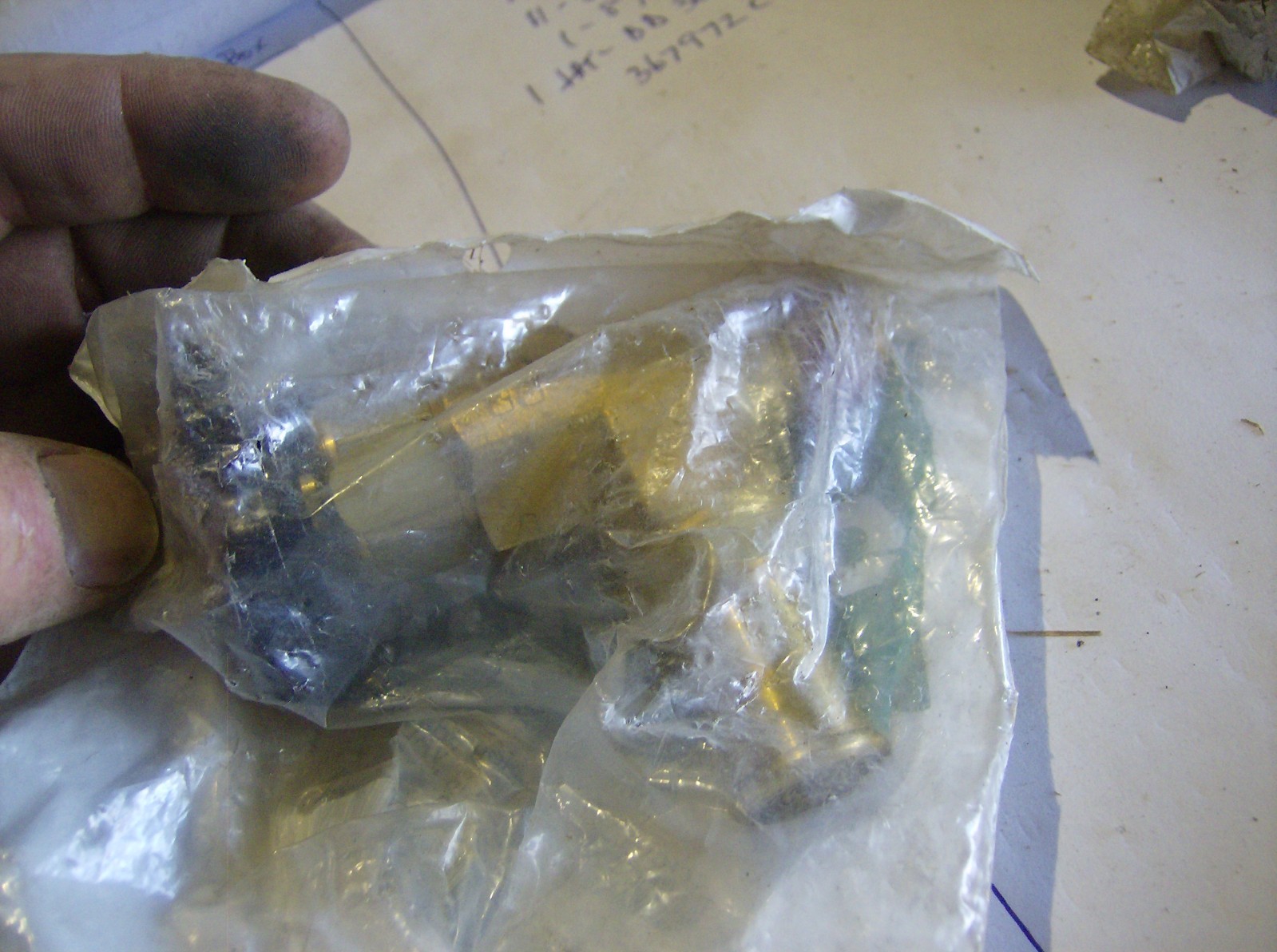 INTERNATIONAL FLEETRITE 367972C92 VALVE ASSEMBLY