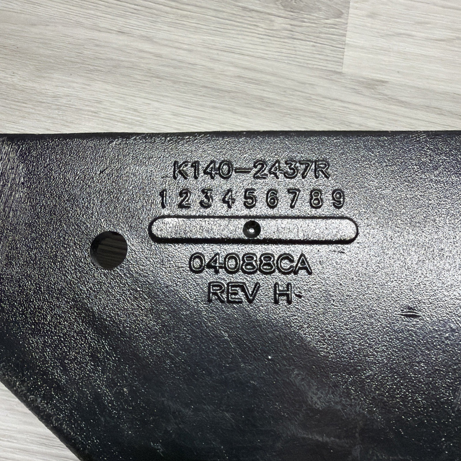 OEM PACCAR Kenworth K140-2437-5R Machined Large Crossmember Gusset, Right Hand